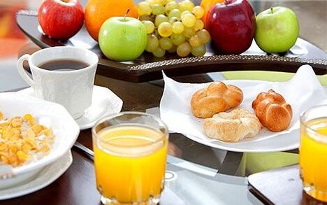 Gentle breakfast during gastritis