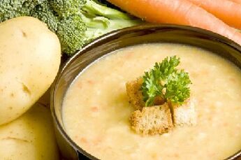 Milk soup with croutons during gastritis