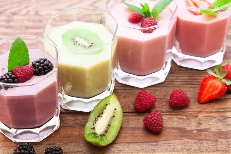 Fruit smoothie for a drink diet